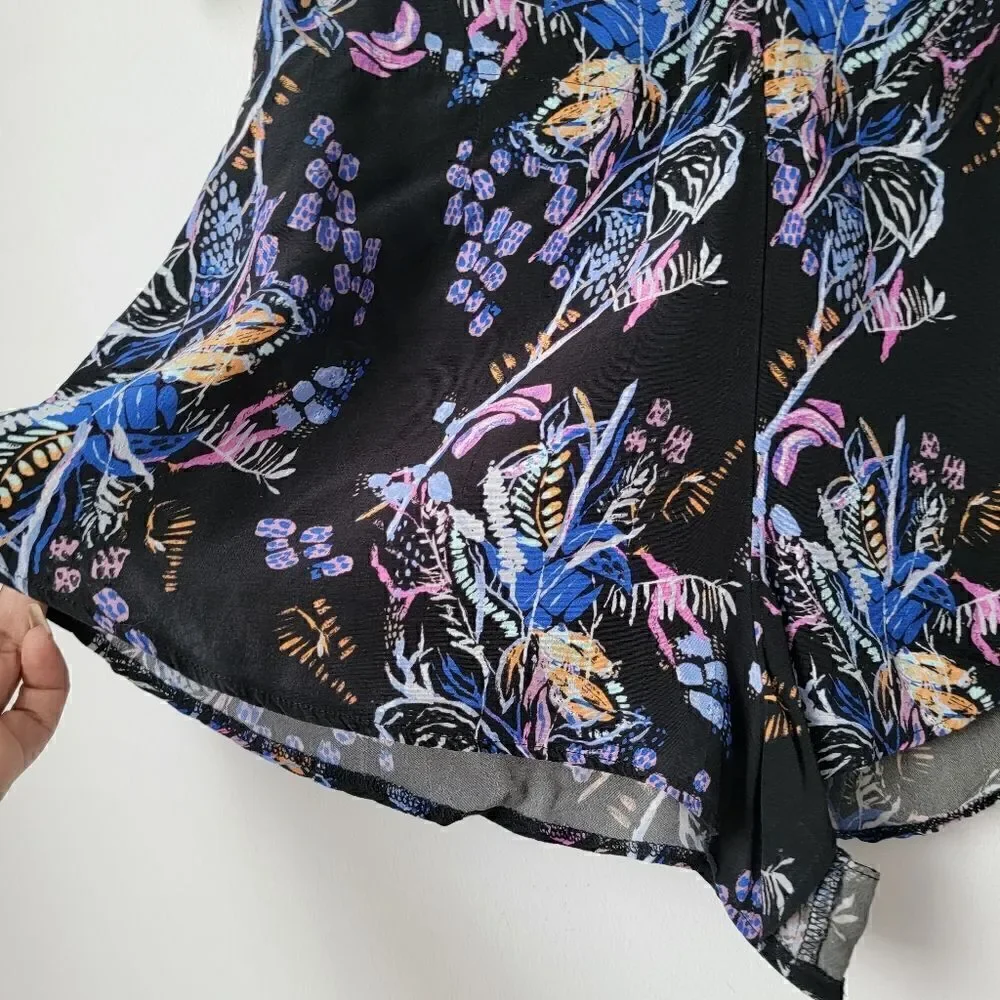 FREE PEOPLE Boho Floral Print Shorts Multicolor Black, Blue, Pink Size 0